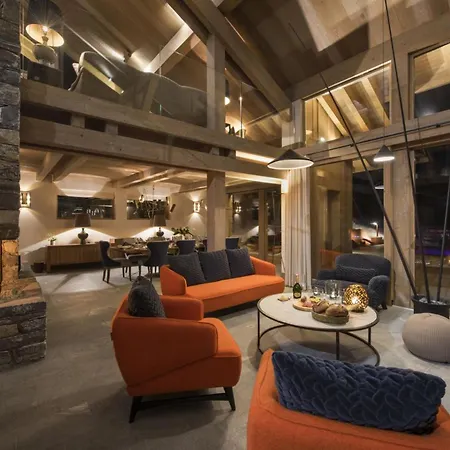 Hidden In The Heights: A Luxurious Retreat Διαμέρισμα Φιλμς