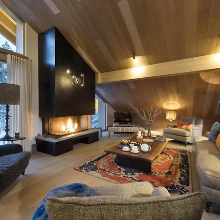 Hidden In The Heights: A Luxurious Retreat Διαμέρισμα *