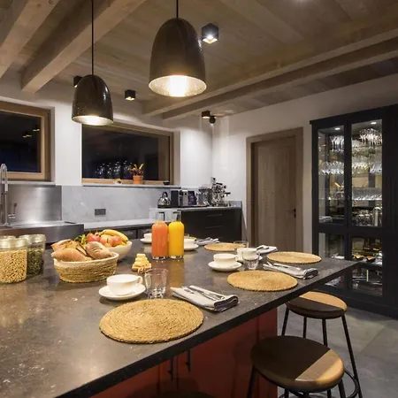 Διαμέρισμα Hidden In The Heights: A Luxurious Retreat